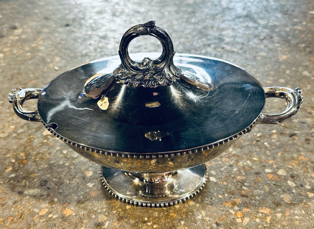 Silverplate footed bowl, w/handles, bead edge, decorative bowls
