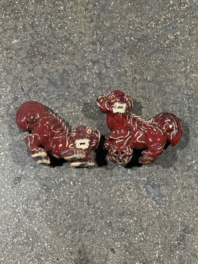 Vintage Foo Dogs, red, 5"L x 4"H