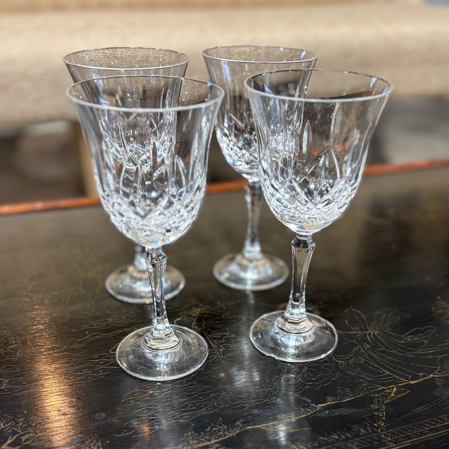 SET 4 White Wine Glasses 7" H x 3" D