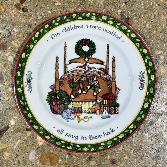 Set of 4 "A Christmas Story" Porcelain Plates, 4 Susan Winget Designs, 8.25" Dia
