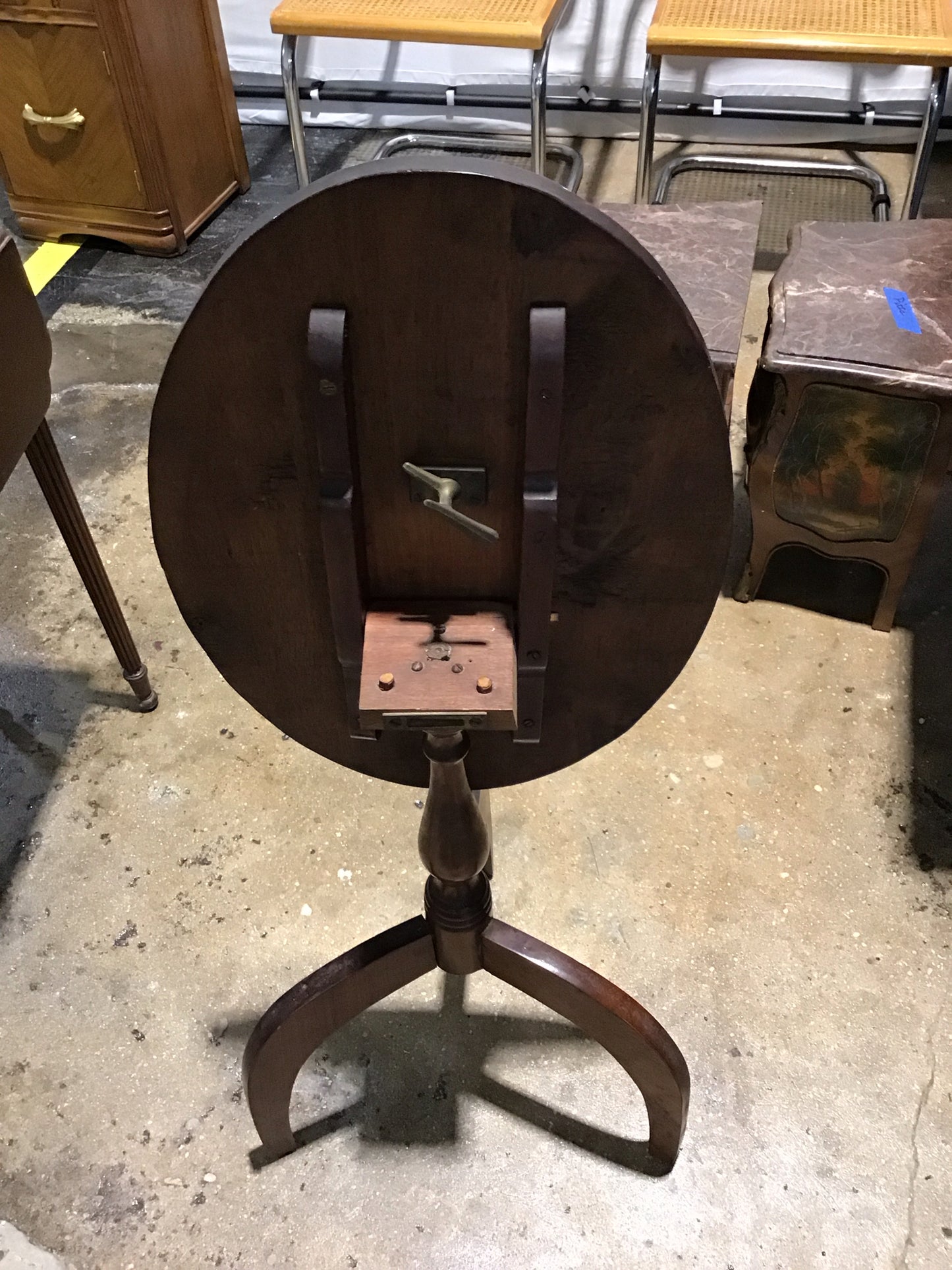 Antique Oval Tilt Top Table 21" W x 15" D x 26" H