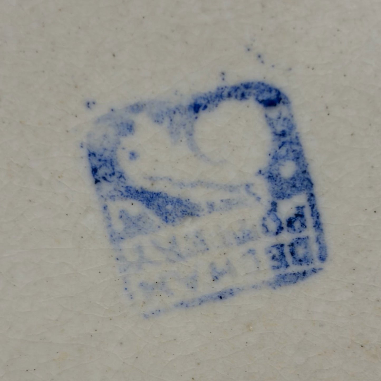 Vintage Dedham Pottery Turkey Plate, 8.5"Dia x 1"D