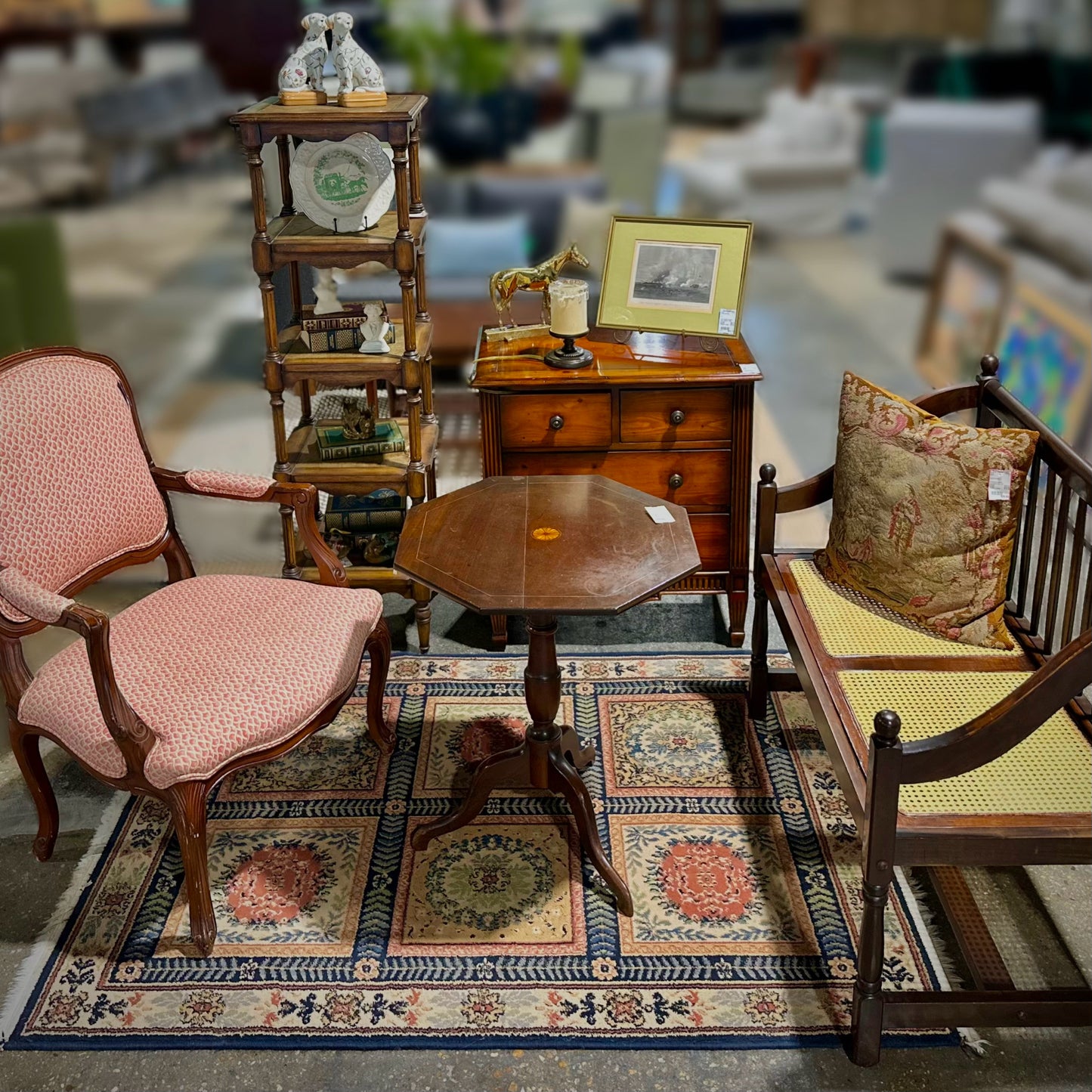 Octagon Round Side Table with Medallion 26"H x 22"D x 22"W