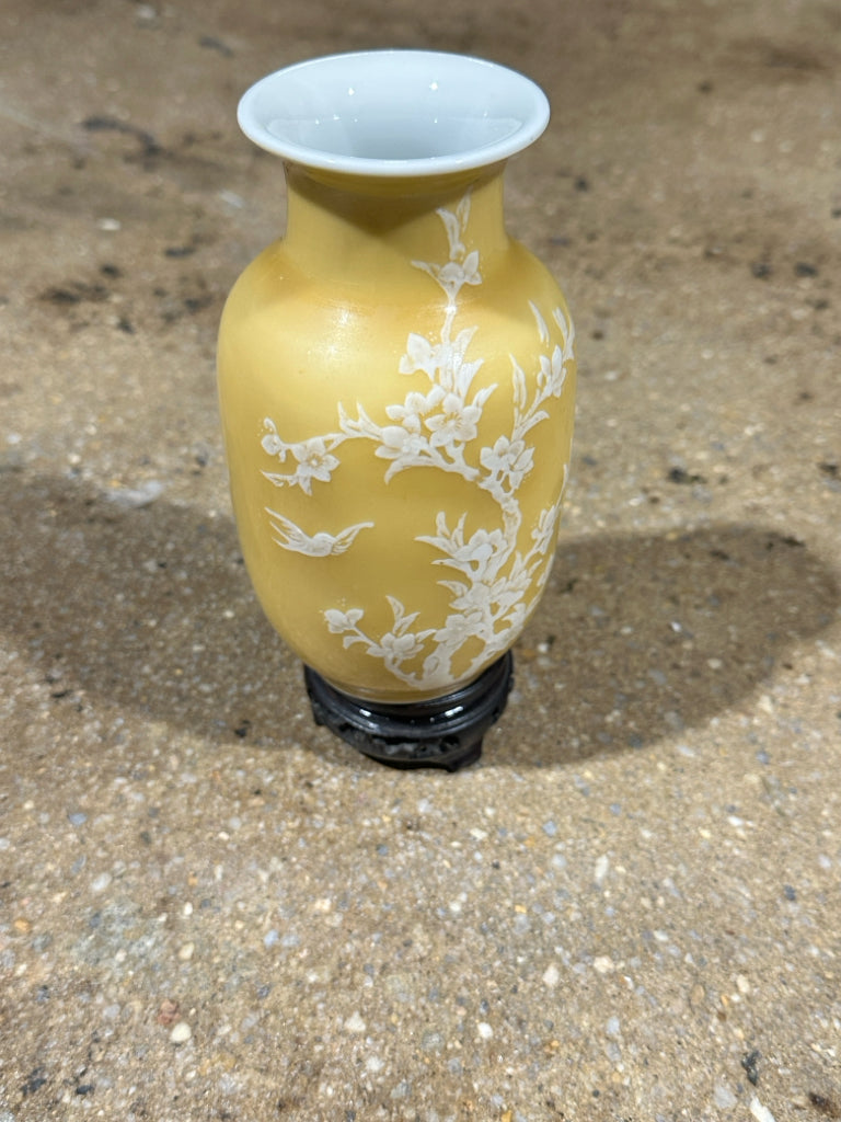 Vintage (60's) pate-sur-pate yellow glazed vase, 7"H