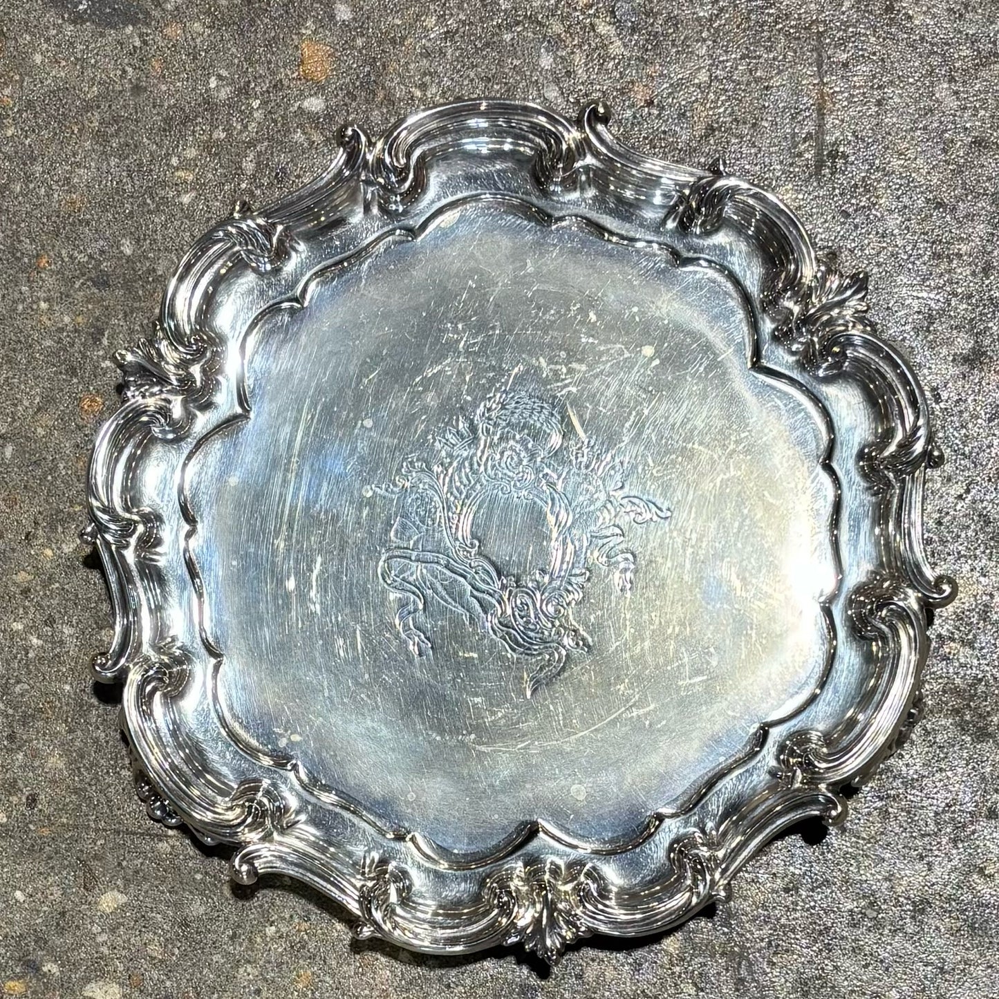 Silverplate Round Footed Tray, Elkington & Co 10" D x 1" H