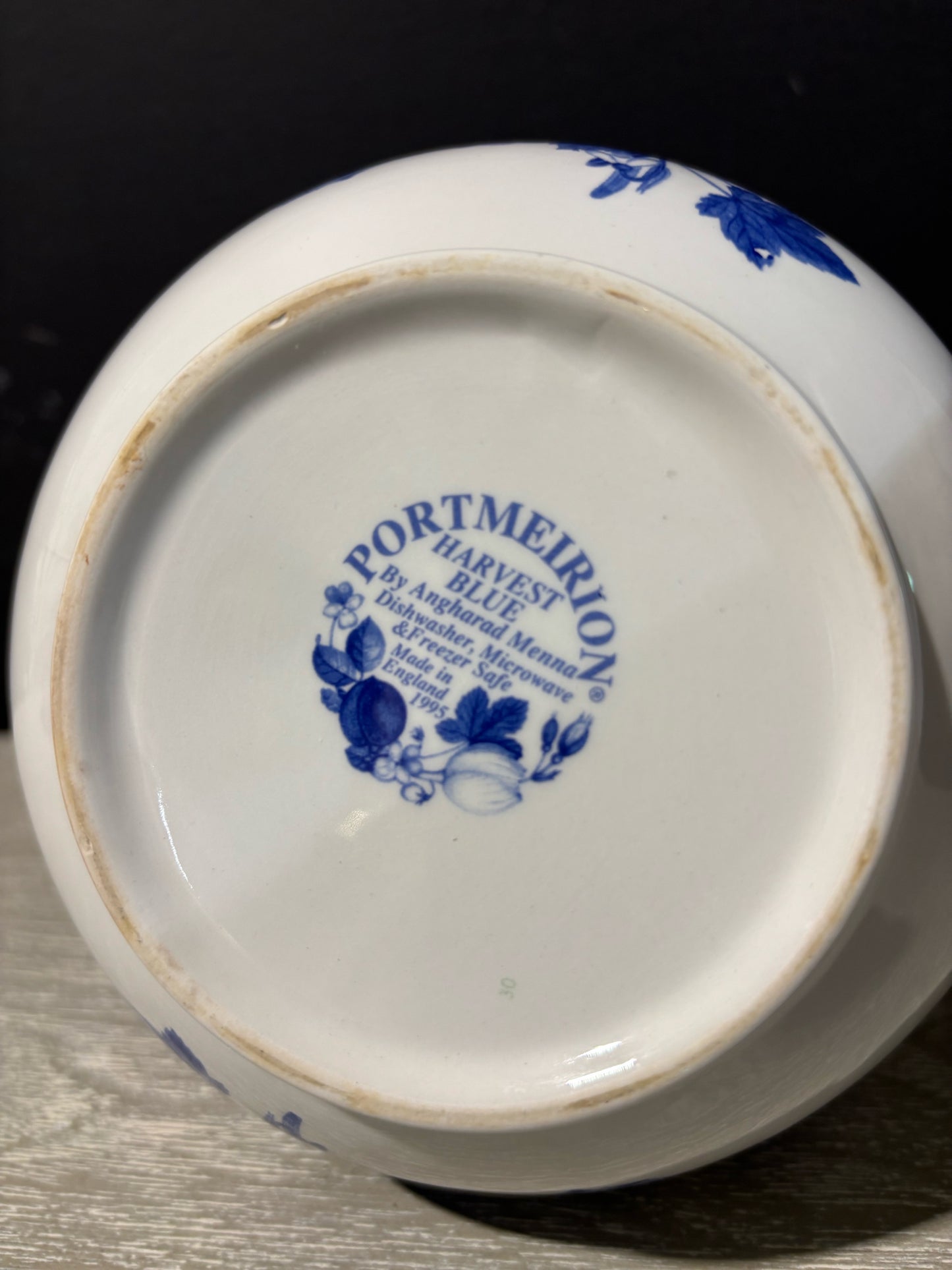 Delft Wiliamsburg Vase 4" D x 6" H