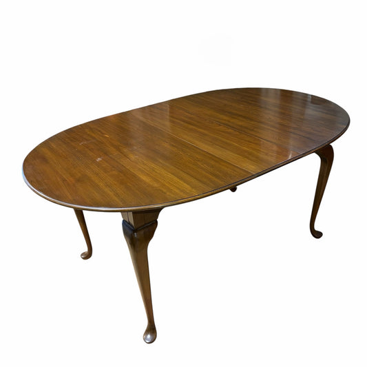 Pennsylvania House Cherry Dining Table w/2 Leaves, 41.75"D x 54" (74")W x 29"H