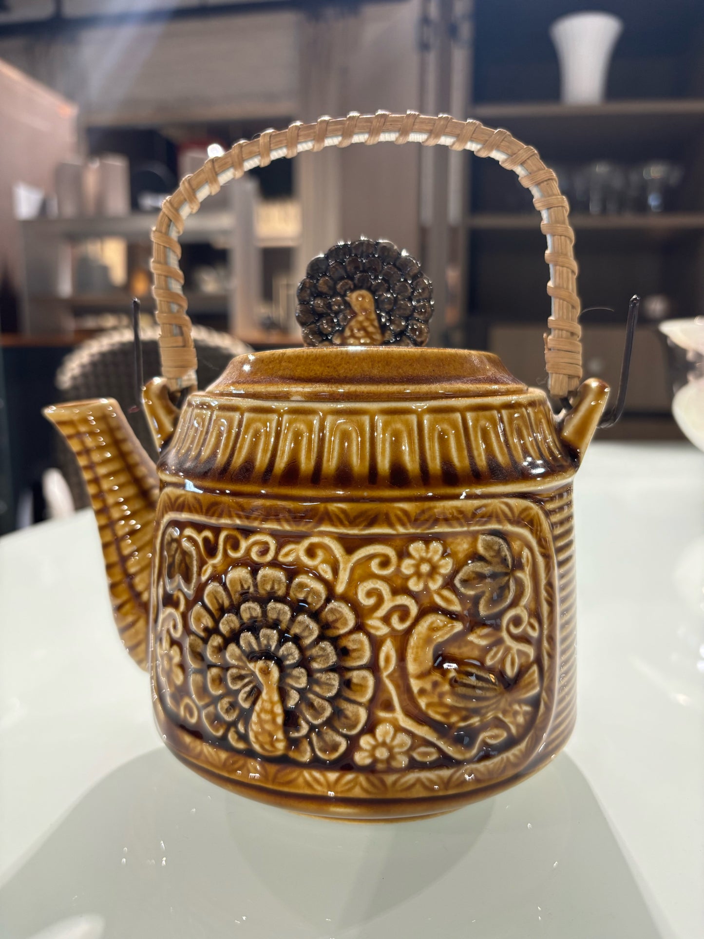 VTG Japanese Tea Pot 7" W x 5.5" D x 8" H