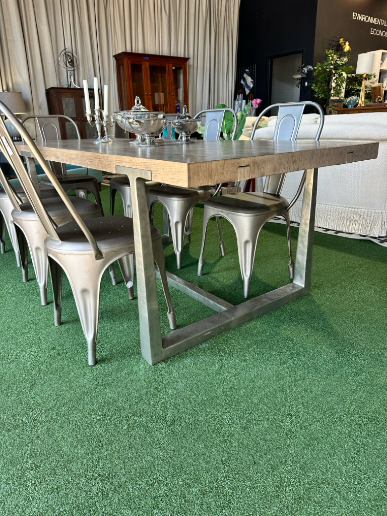Restoration Hardware dining table w/2 leaves, 72"-108"L x 37.5"W x 30"H