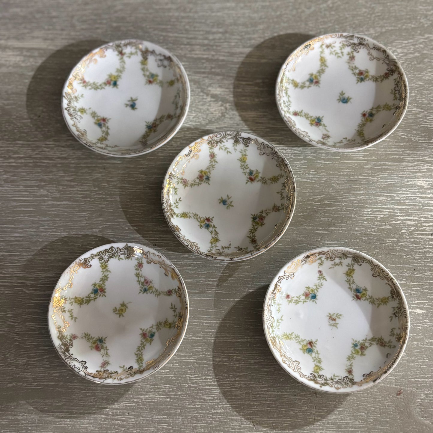SET 5 Butter Pat Dishes, Imperial Crown, 3" D x .5" H
