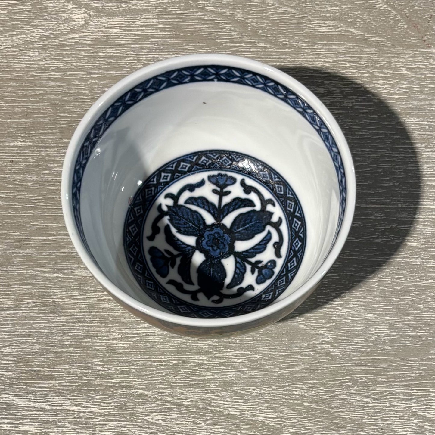 Imari Bowl blue/gold 5" D x 3" H