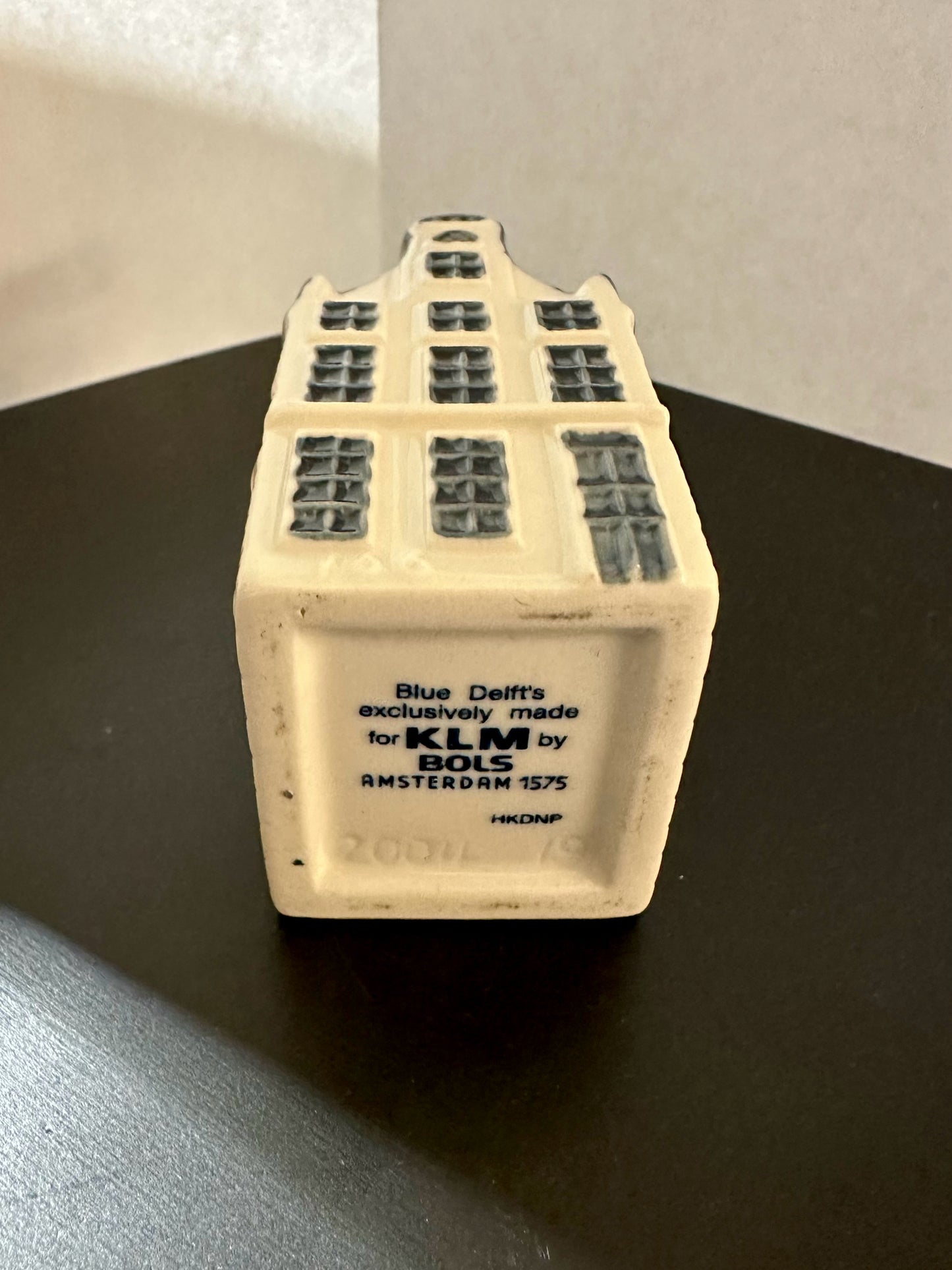 Sealed Miniature KLM Dutch Ceramic Delft House #19