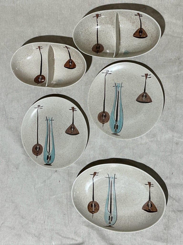 Collection of MCM Red Wing Lute Song dishes, serving pieces