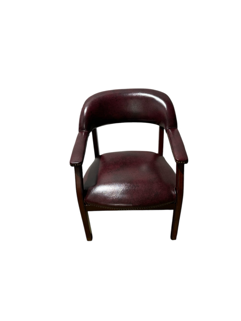 Leather Captain's office chair, 24"Wx20"Dx30"H