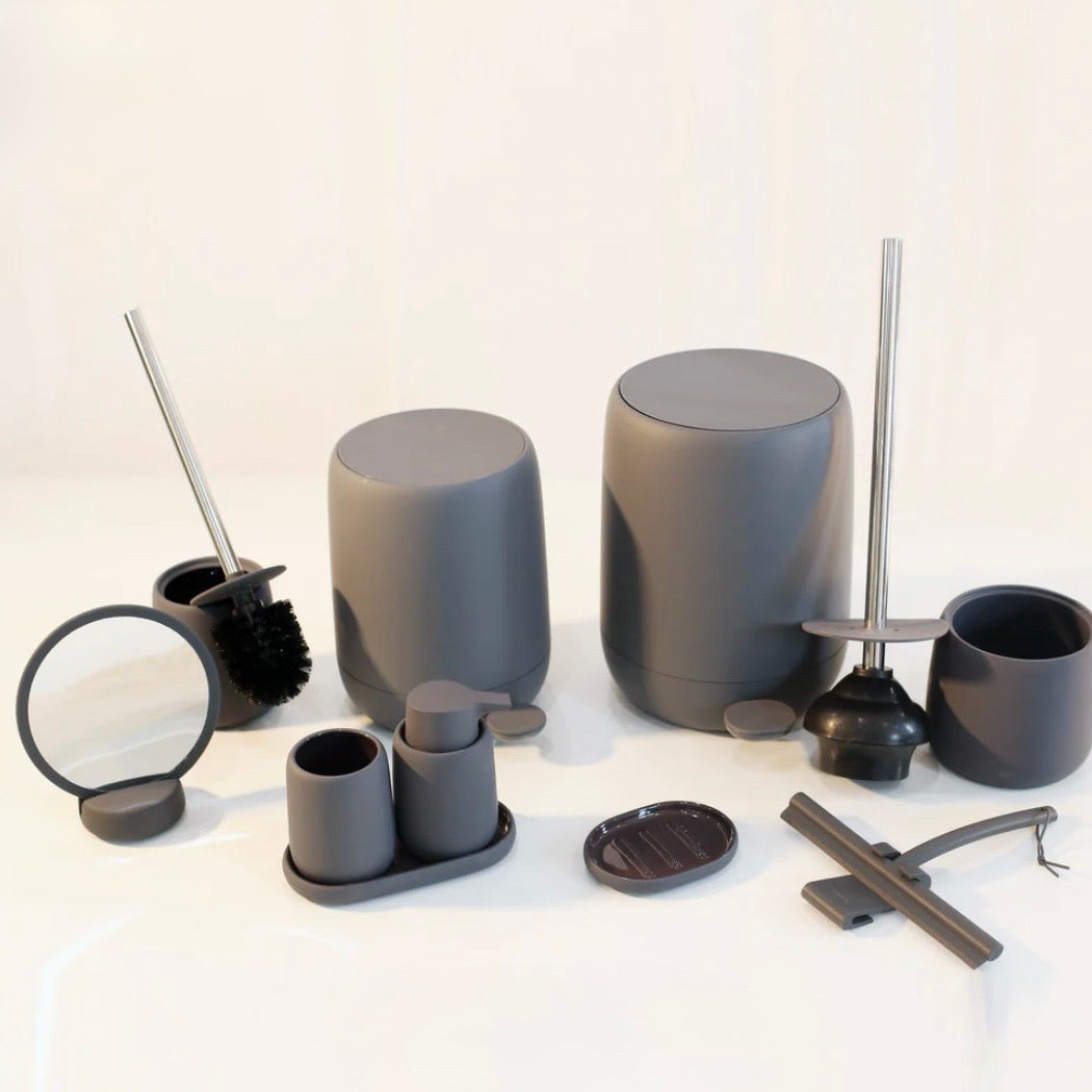 Blomus Sono Plunger, Micro Chip, 5.9"Dia x 18.1"H