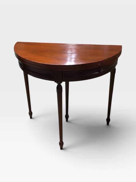 VTG Flip Top Round Table 16" to 32" Diam x 29"H