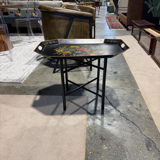 VTG Tole tray table, blk/floral, 26"W x 18"D x 19"H