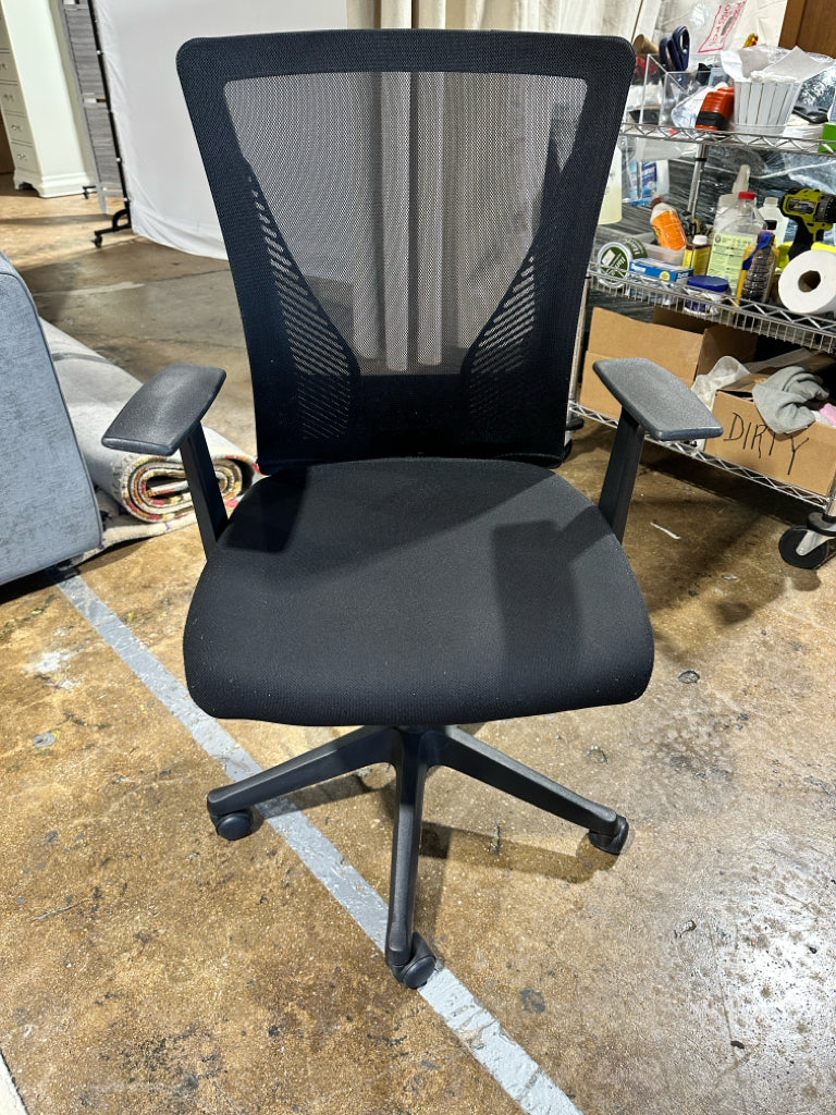 Office chair, lumbar support, adjustable, 19.7"D x 19.7"W x 35.4"H