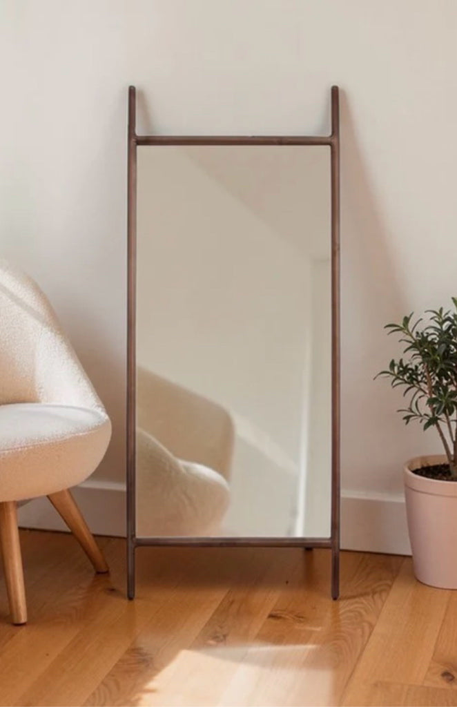 Nassau Floor mirror, walnut