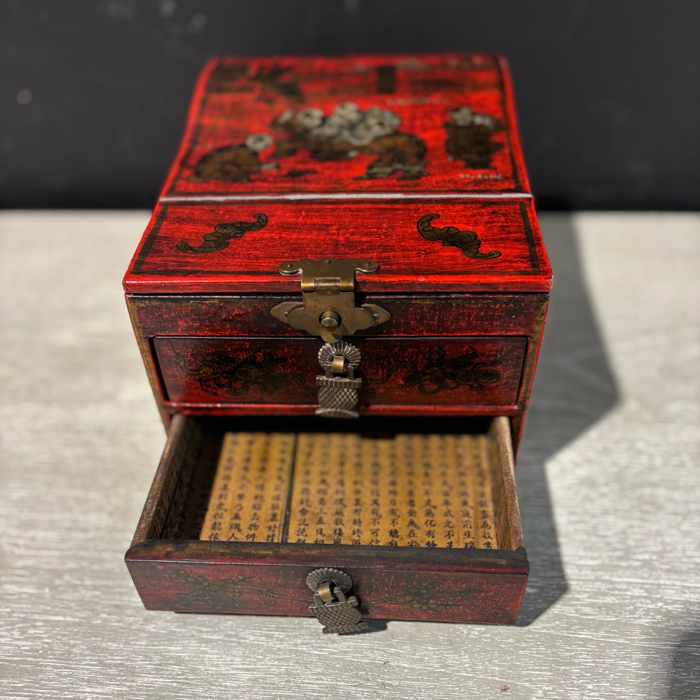 VTG Chinese Jewelry Box 8" L x 6" W x 4.5" H