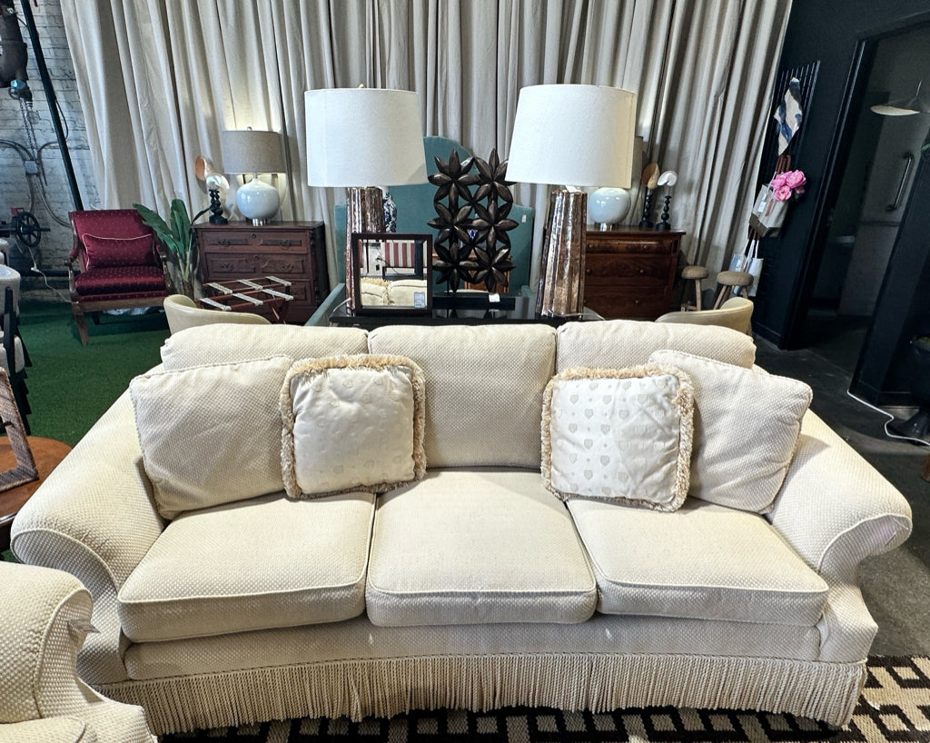 Sherrill 3 -seat sofa, rolled back/arms, 8" fringe,89 "L x 38"D x 32"H
