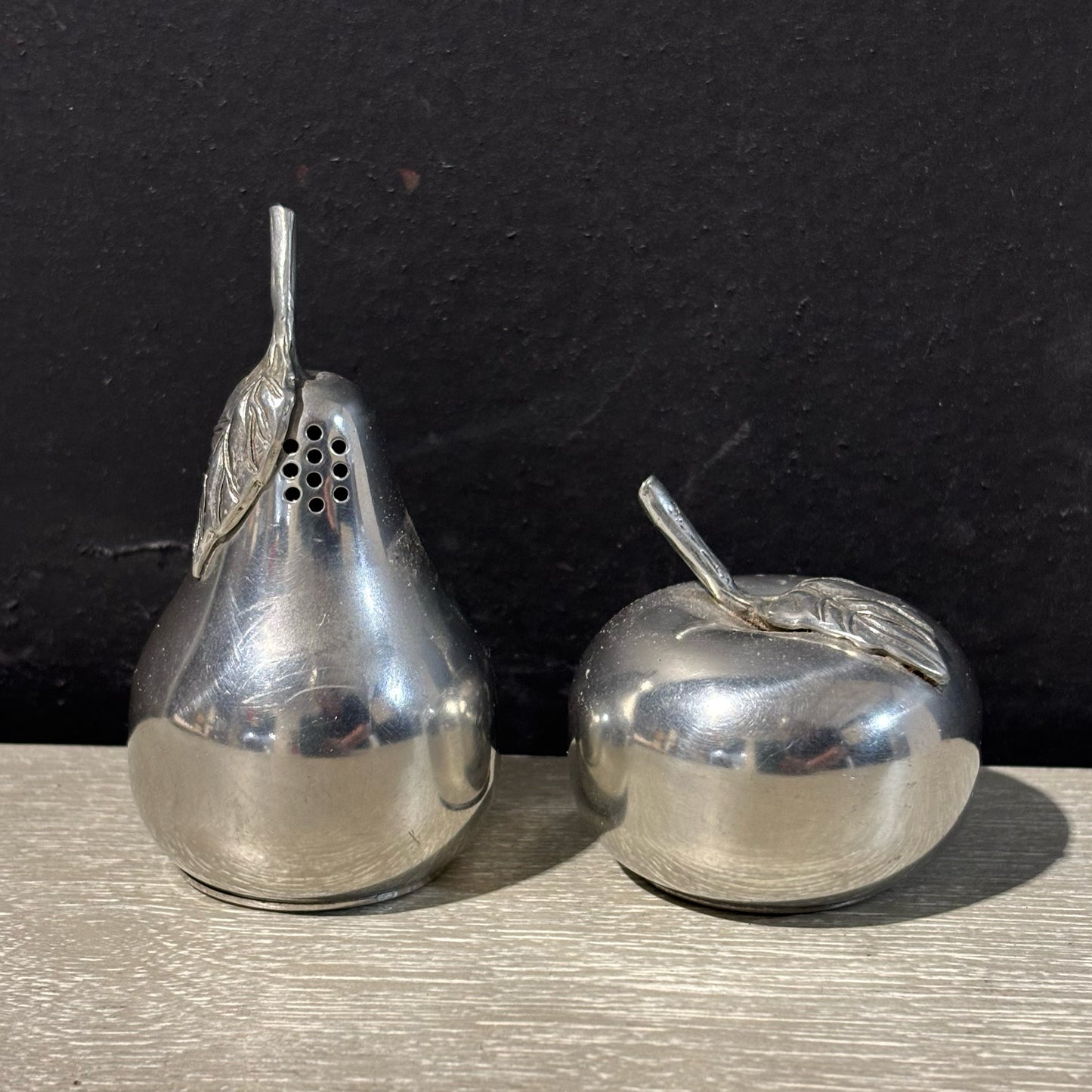 Kirk Stieff Pewter S & P Set 1.5" D x 2" H