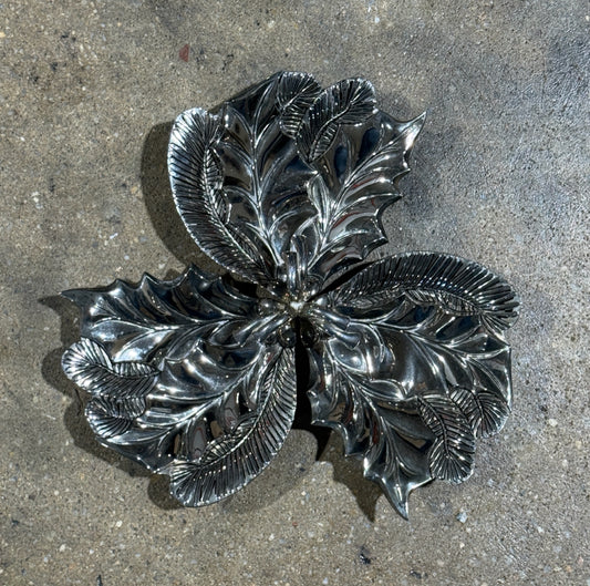 VTG Intl Silver 3 sectioned dish, leaves, 12"W x12"D x 2"H