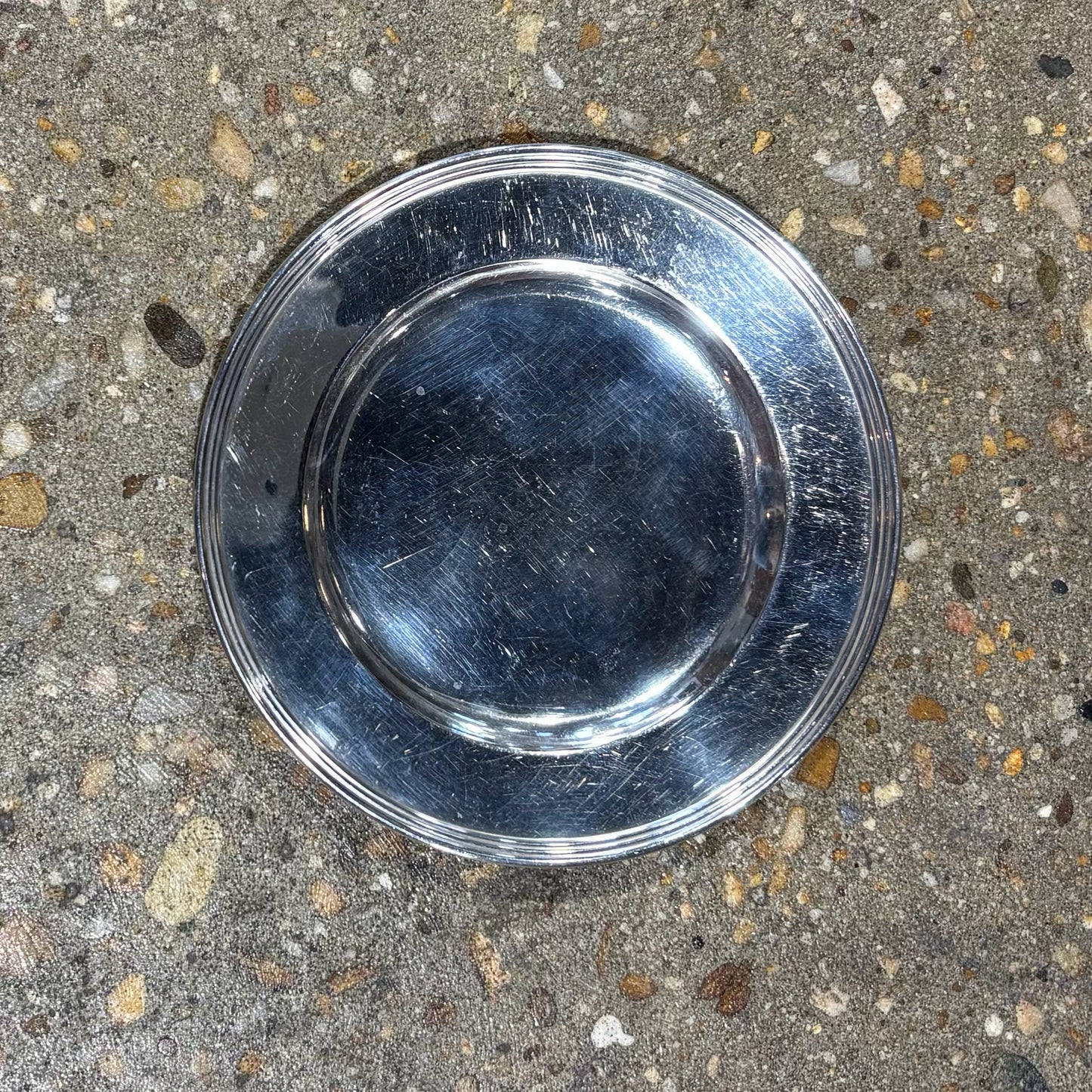 International Sterling Bread & Butter Plate, no mono. 6" D x .5" H