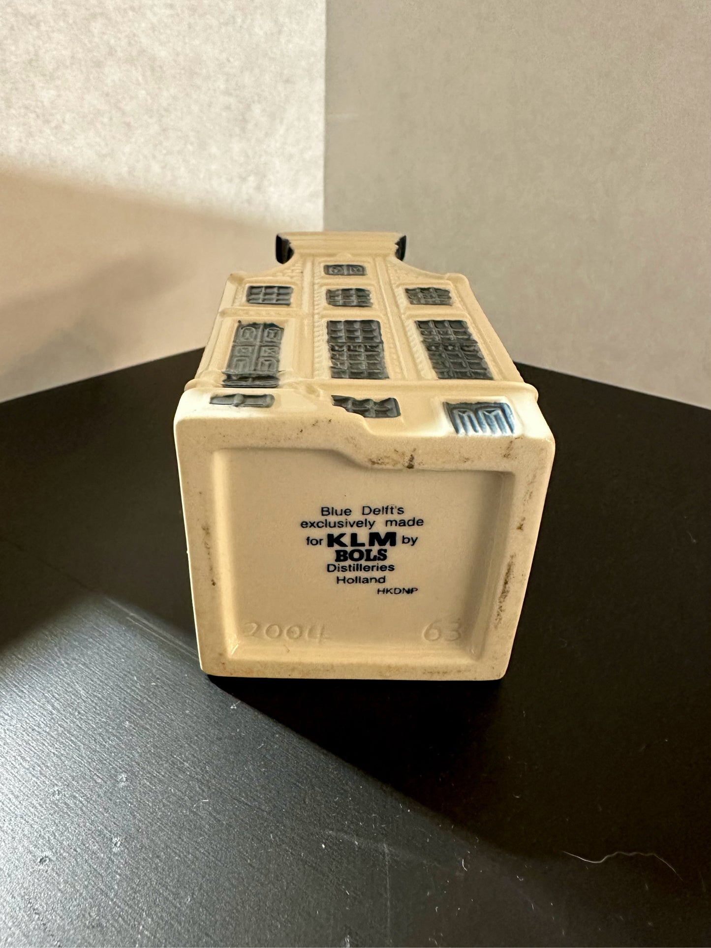 Sealed Miniature KLM Dutch Ceramic Delft House #63