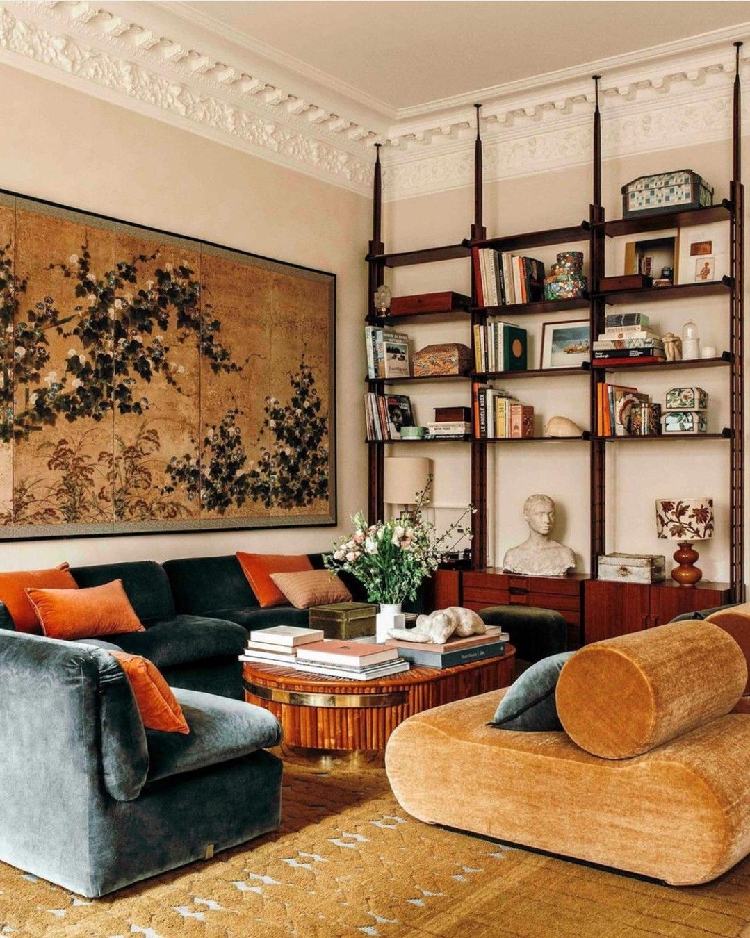 HOME ACCENTS