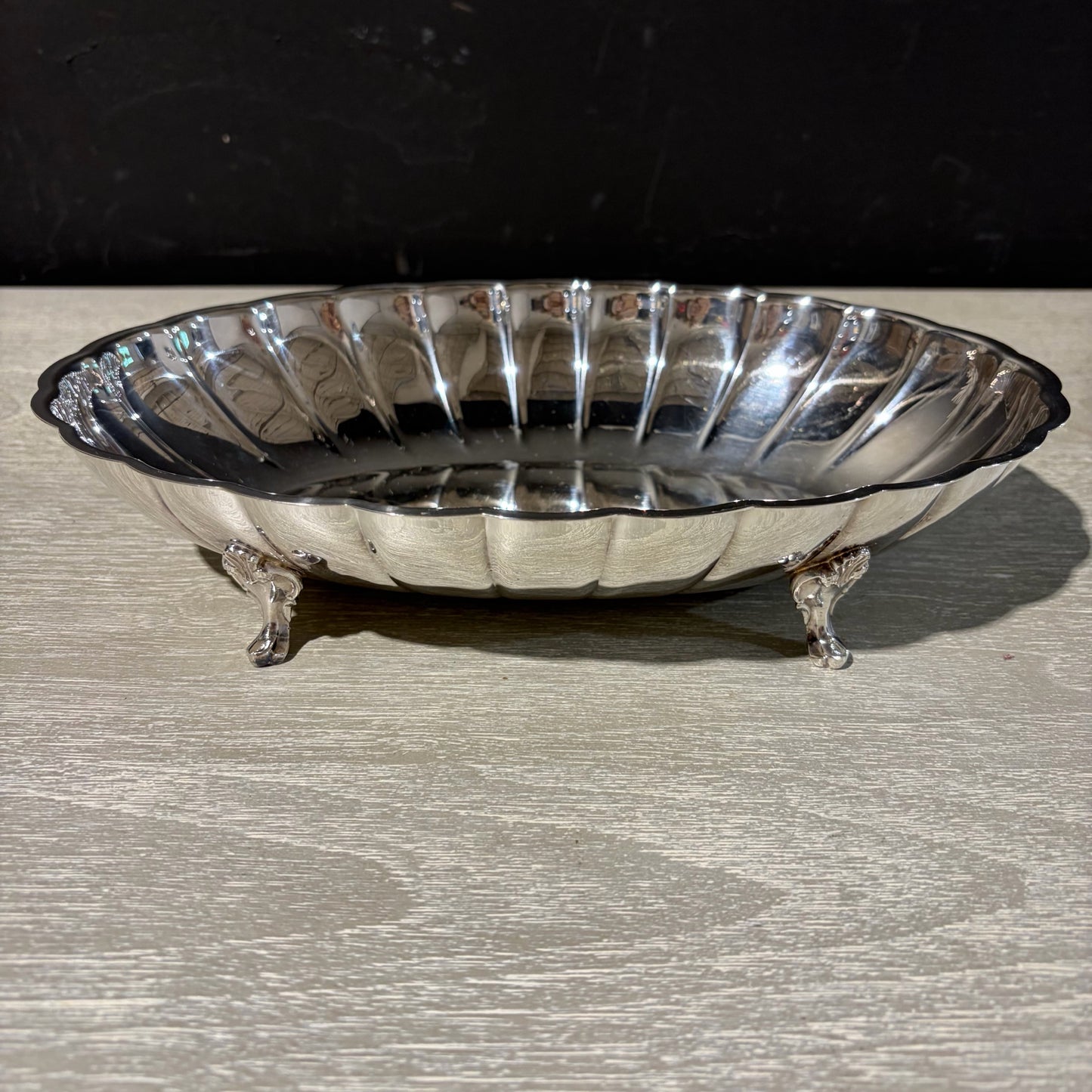 VTG Scalloped Oval Footed Silverplate Serving Dish 11.5"W x 7.5"D x 2.25"H