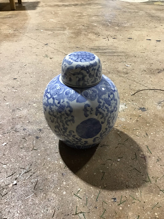 Vintage Bombay Company  Blue and White Ginger Jar w/ Cracked Lid 9.5" H x 8" W