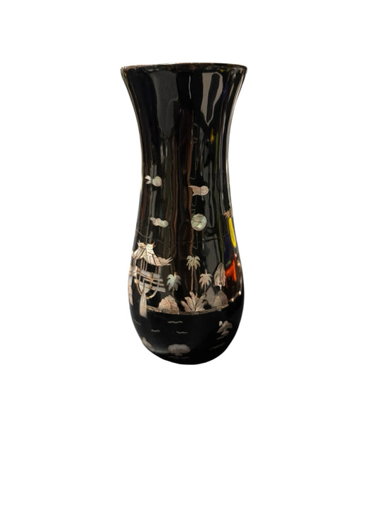 Asian lacquer/MOP inlay vase, 7"H