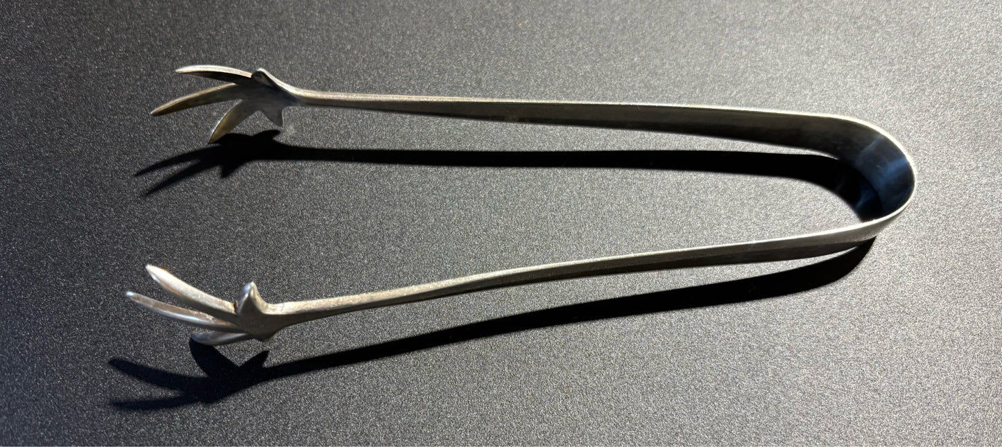 Silverplate Tongs, Lion's Paw Design 7" L x 1.25" D x 2.5" W