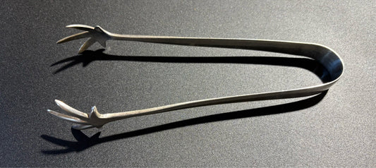 Silverplate Tongs, Lion's Paw Design 7" L x 1.25" D x 2.5" W