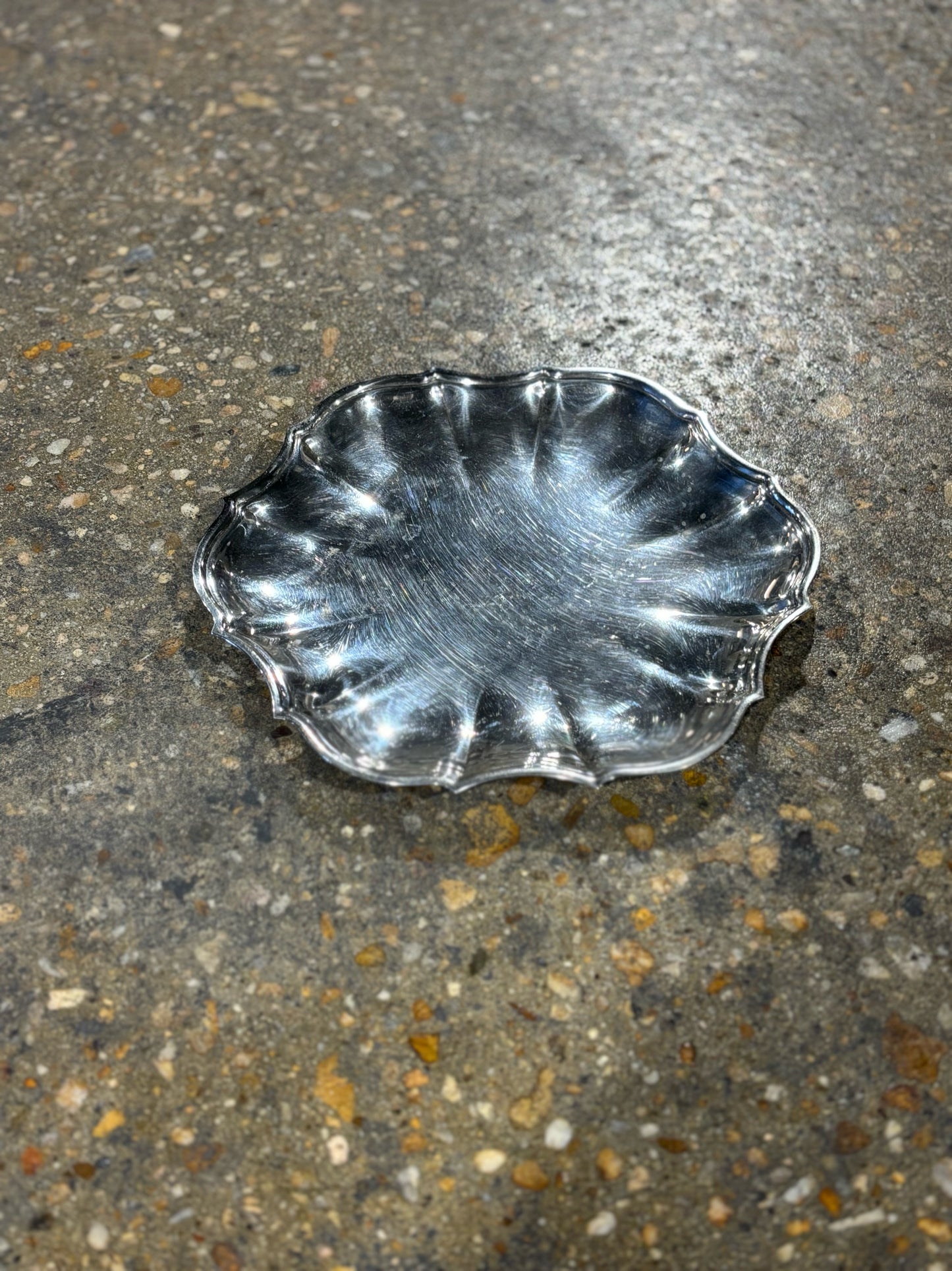 FB Rogers Silverplated Platter 11" D x 1" H