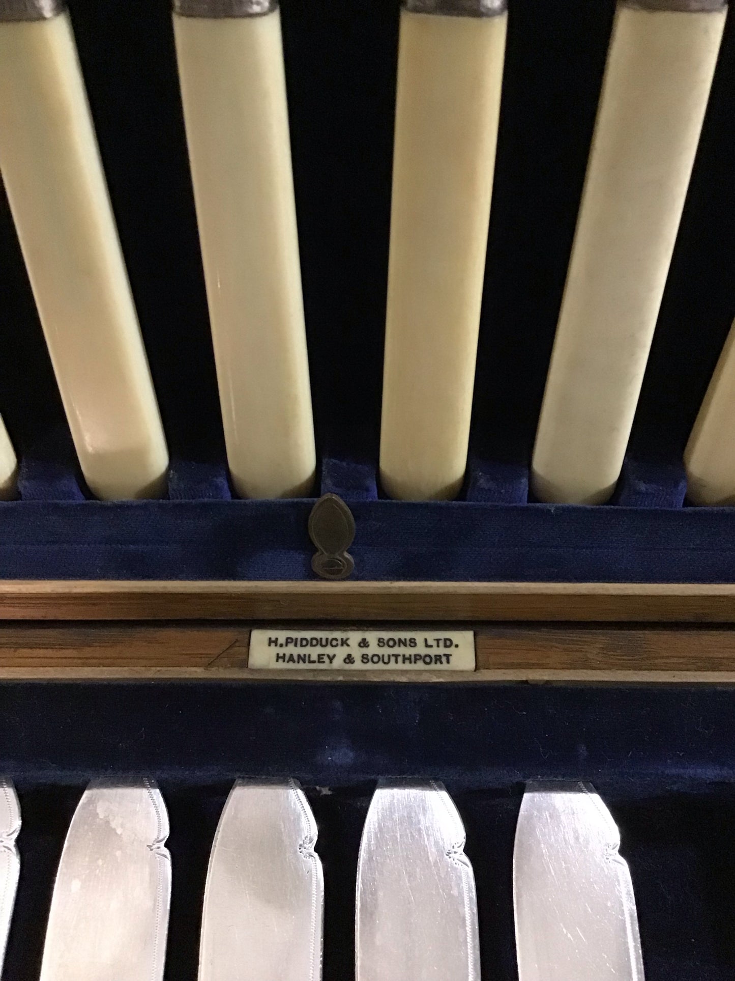 SET of 24 Vintage Forks and Knives SilverPlate in Box