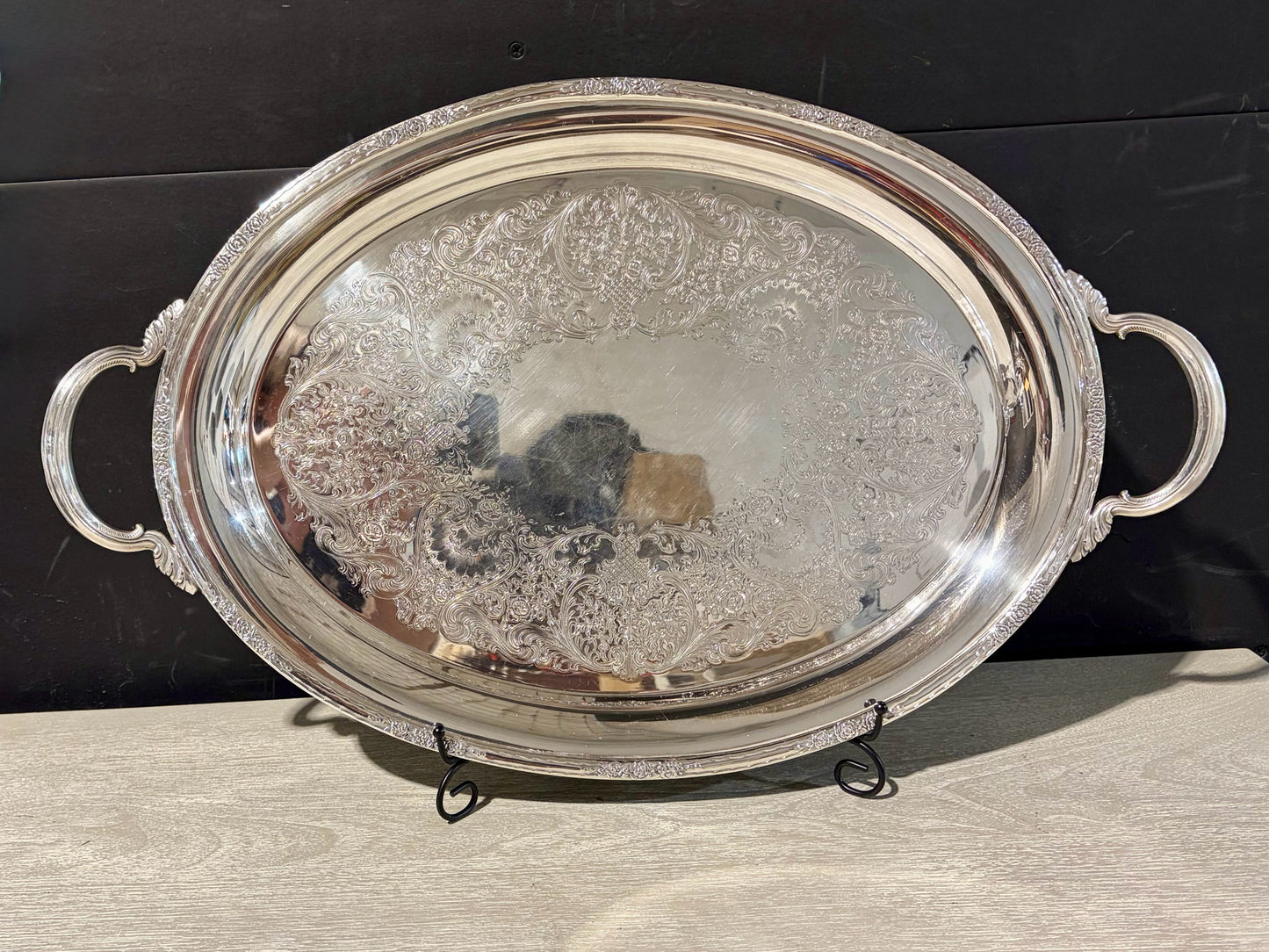 International Silver Co. Camille, Silver-plated, 20"W x 14"D x 1"H