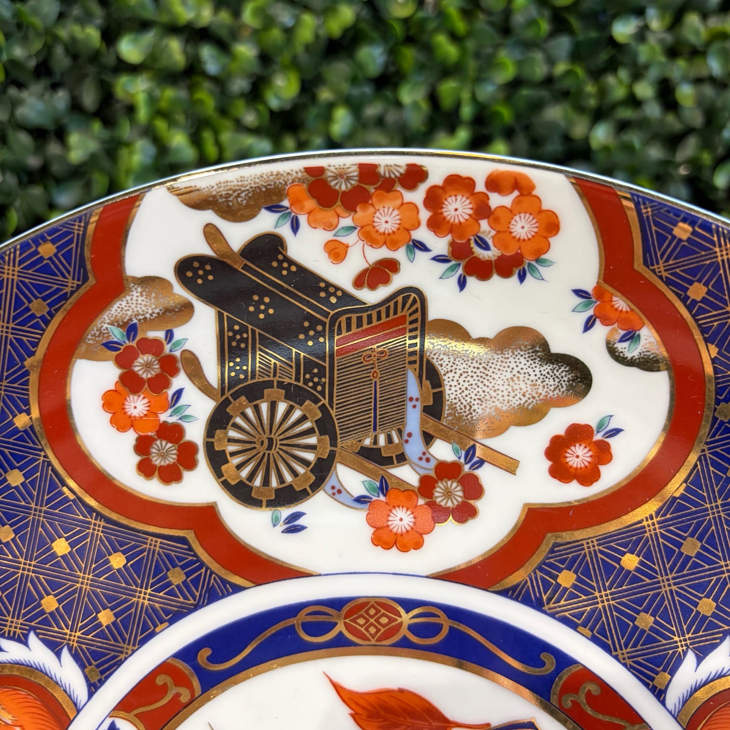 VTG Imari Plate, 10.25" Dia