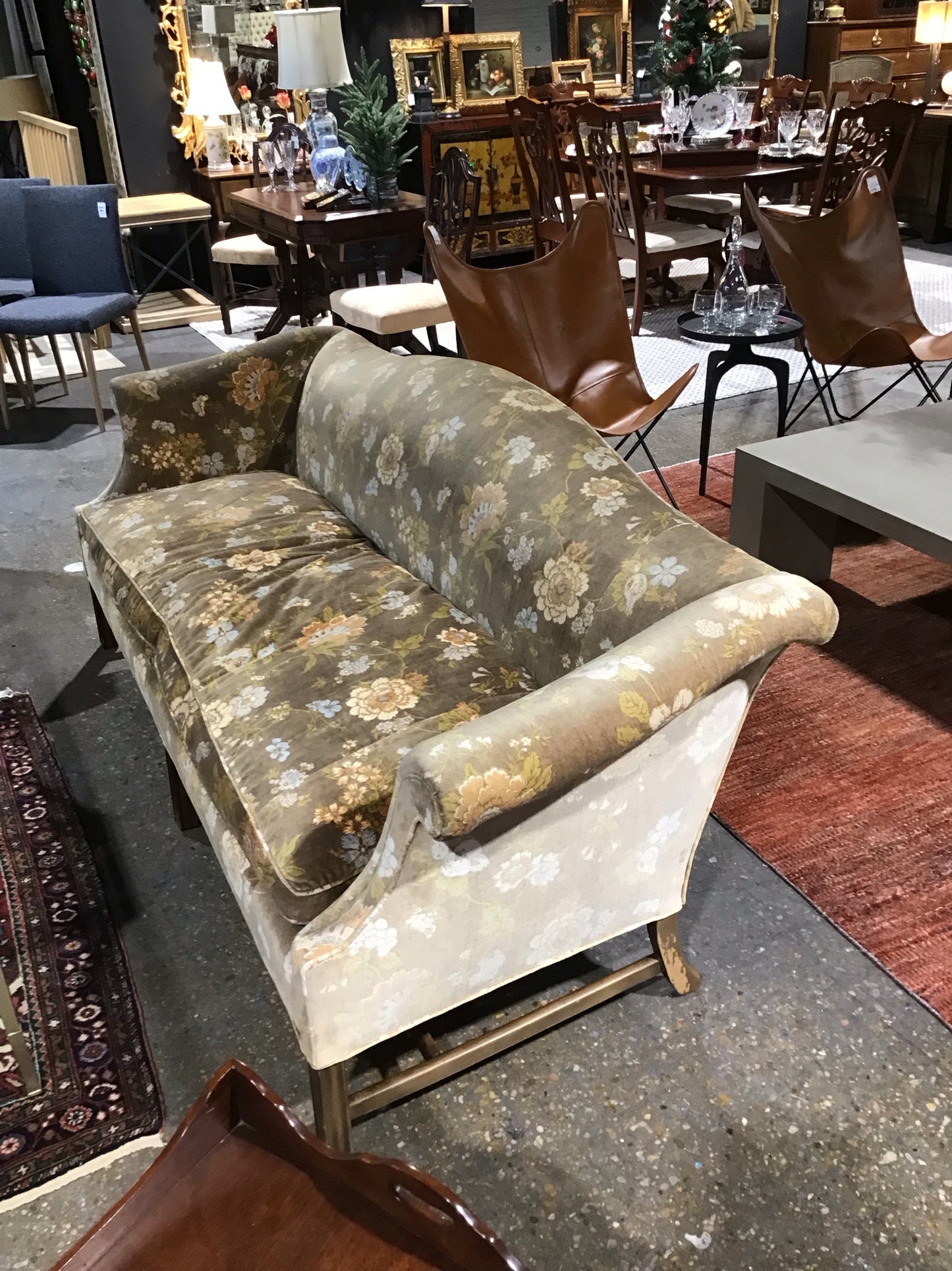 “Ralph Lauren” style Chippendale Couch 77"L x33"W x32.5"H