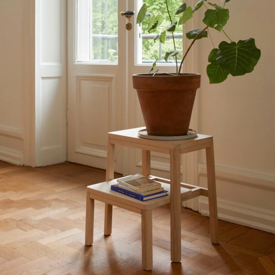 Noboru Step Ladder, 17.7"W x 12.2"D x 18.5"H