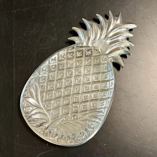Aluminum Pineapple Tray, 11.25"L x 6.5"W x .75"H