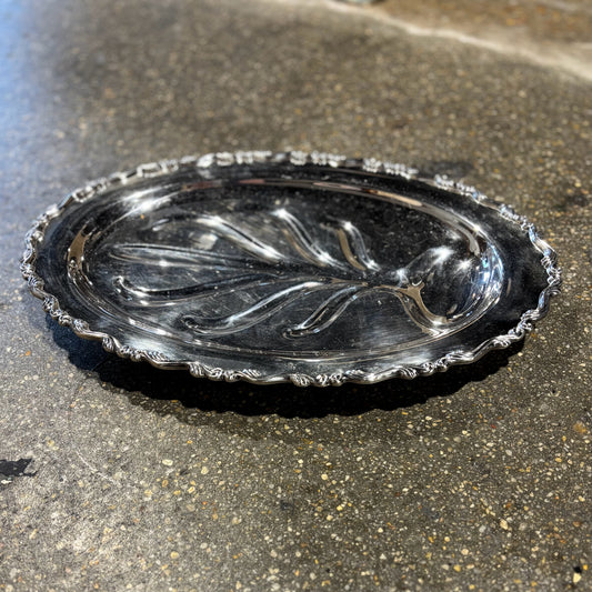 WM Rogers Footed Meat Platter 18" L x 13" W x 2" H