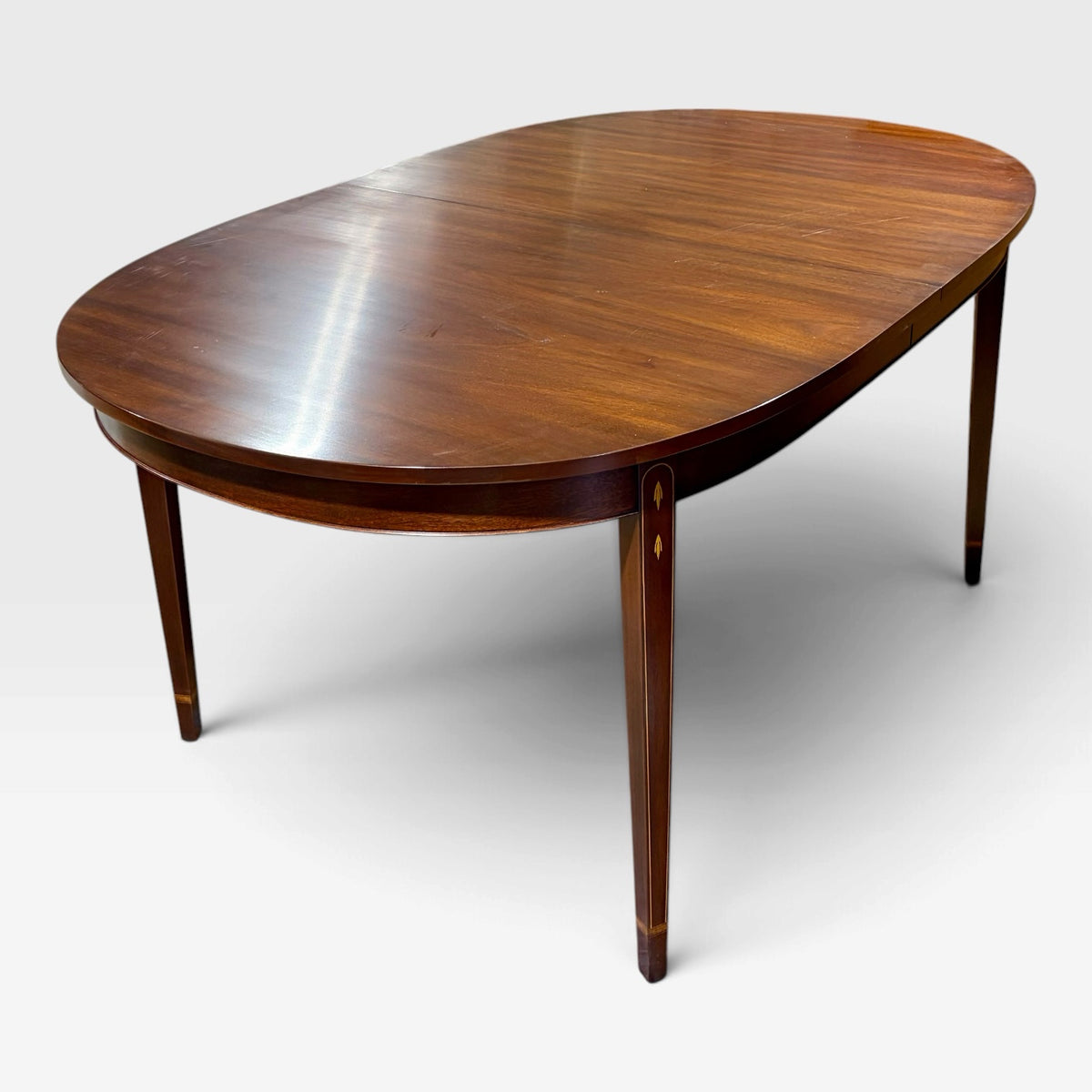 VTG Henkel-Harris Inlaid Mahogany Table w/3 Leaves, 64"-100"W x 42"D x 30"H