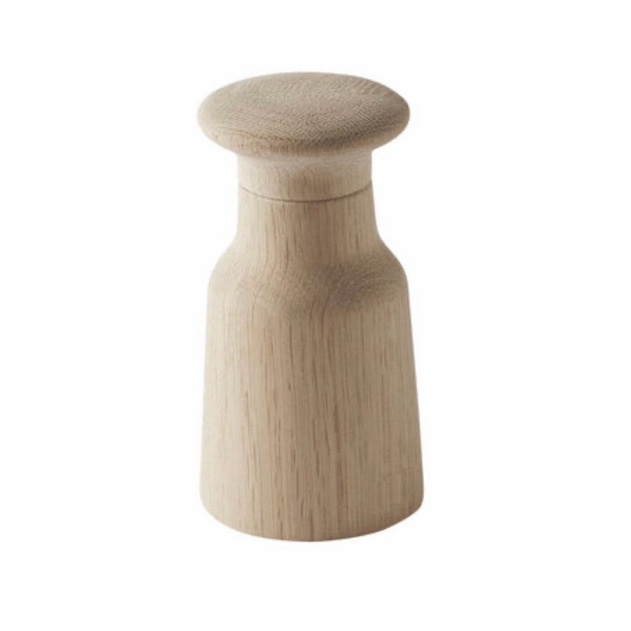 Hammer Grinder, Oak, 2.6"Dia x 4.7"H