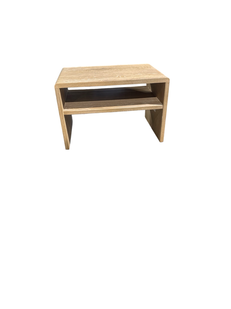 Hiroki Accent Table White Oak, 12.5" W x 14" D x 20" H