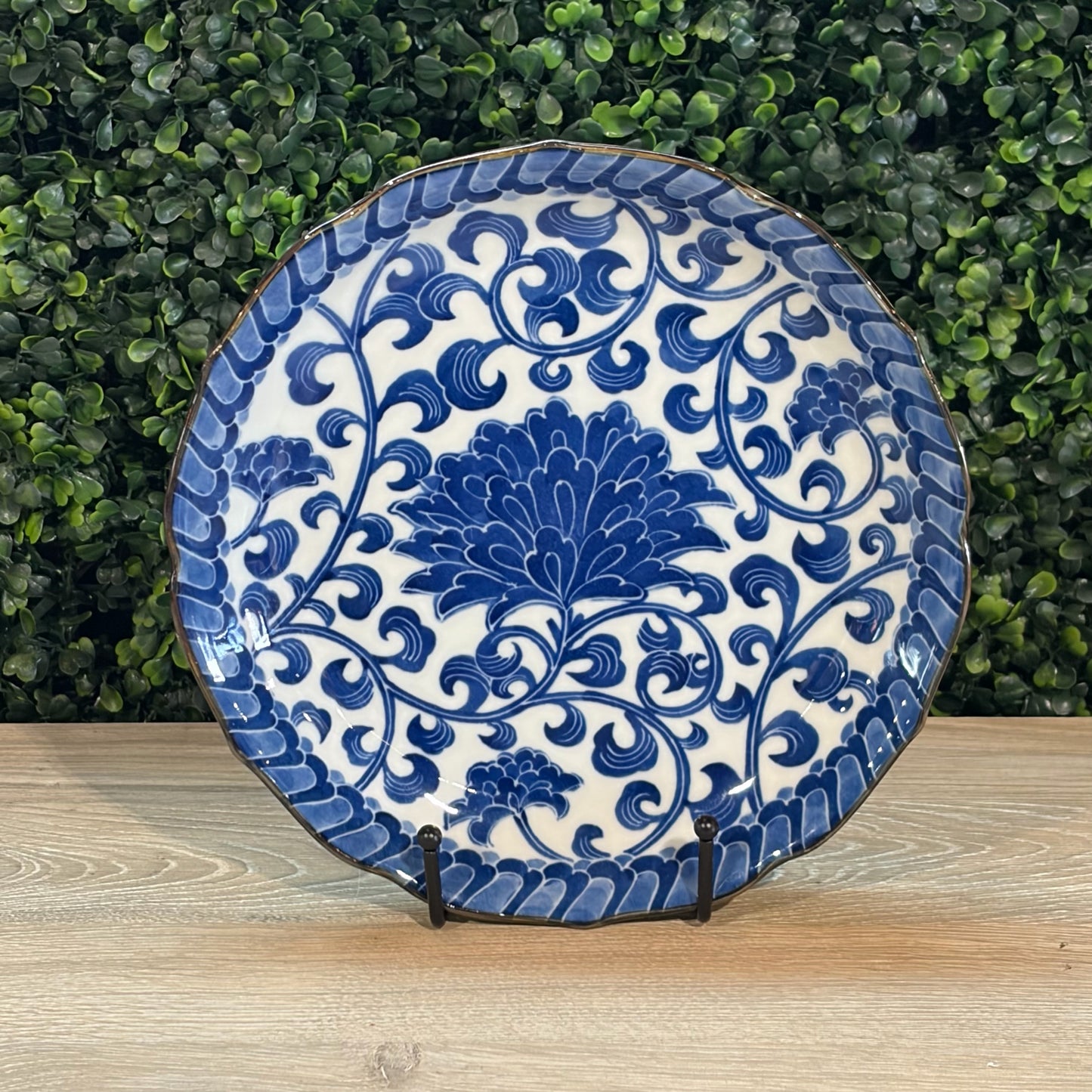 VTG Andrea by Sadek Blue & White Plate, 8.75" Dia
