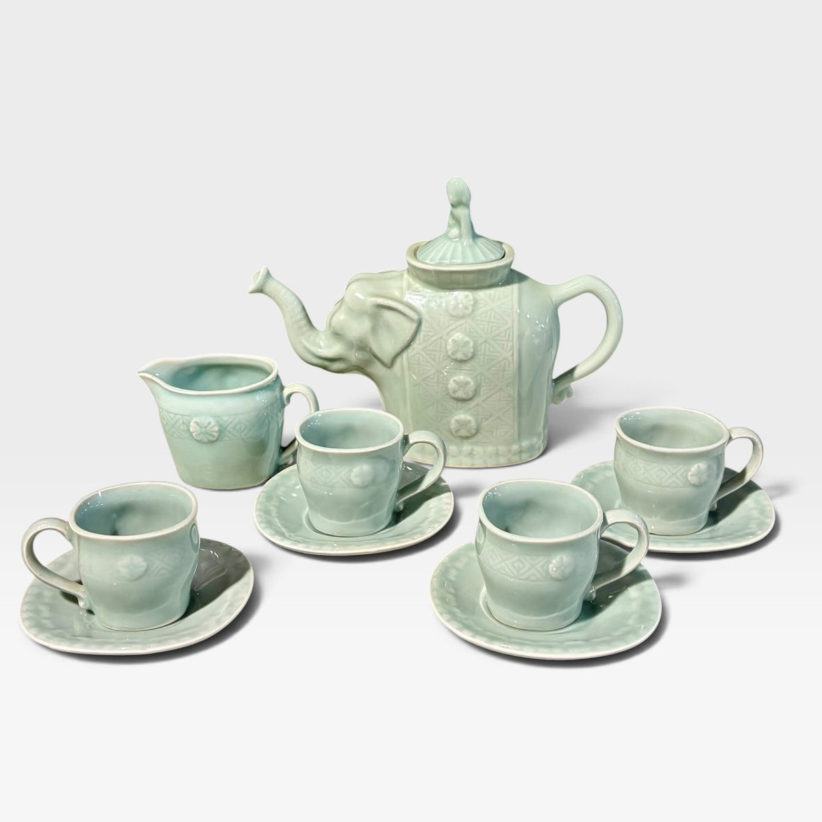 VTG Celadon Elephant Tea Set, 9.5"W x 4"D x 8"H