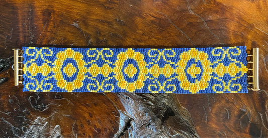 Peyote stitch bracelet, "Victorian", blue/yellow, 1.4"W