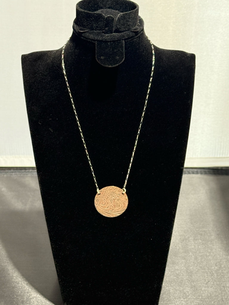 16" Sterling chain w/engraved medallion #883